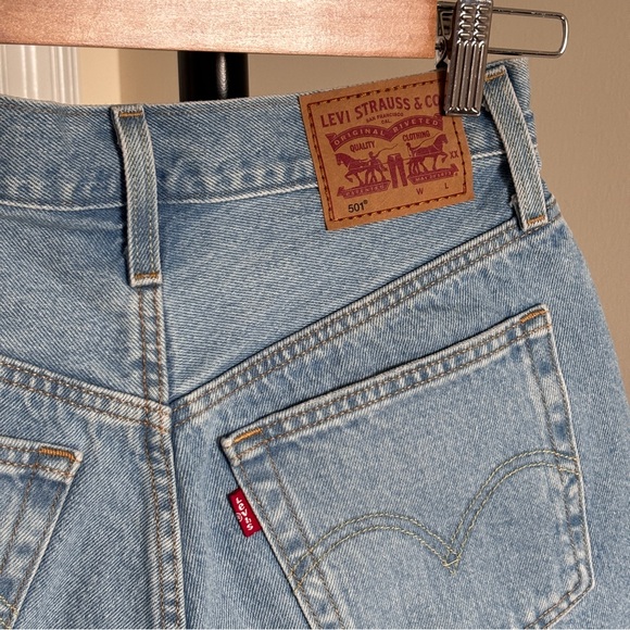 Levi's Womens 501 Original Shorts - Picture 4 of 4